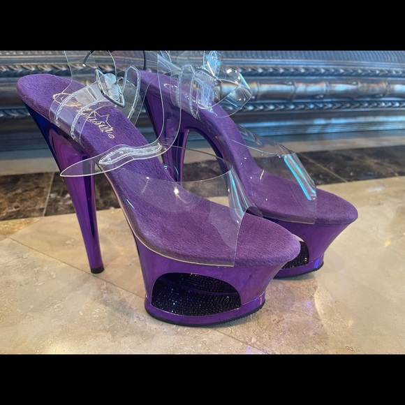 New Purple Pleaser Heels Size 8 